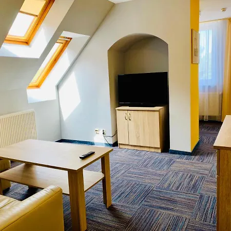 Azalia 4* 우스트 노리 모르스키