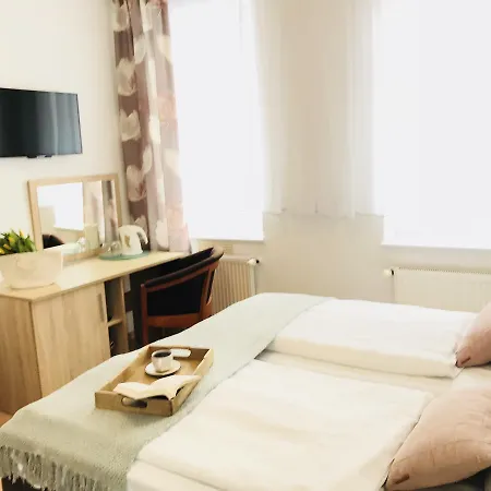 Bed & Breakfast Azalia 4*