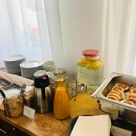 B&B Azalia 우스트 노리 모르스키