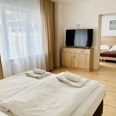 Bed & Breakfast Azalia 4*