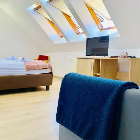 Azalia Устроне-Морске