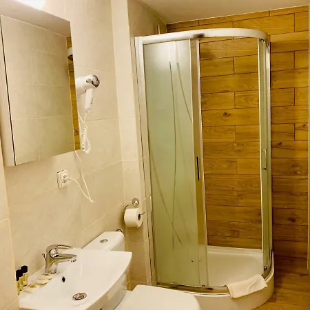 Azalia Bed & Breakfast 4*