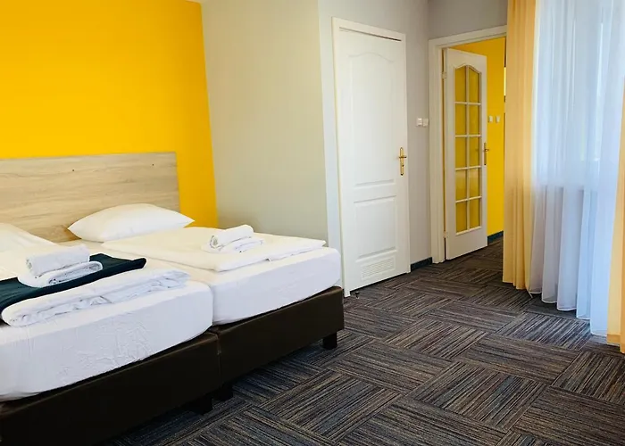 Azalia Bed and breakfast 4*