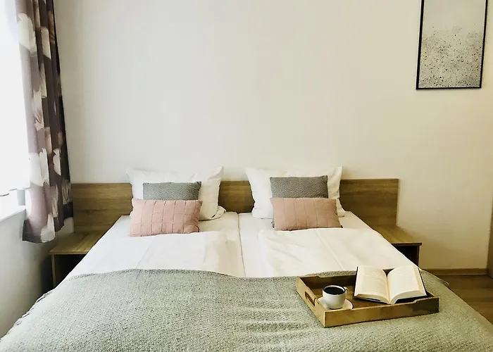 Azalia Bed and Breakfast