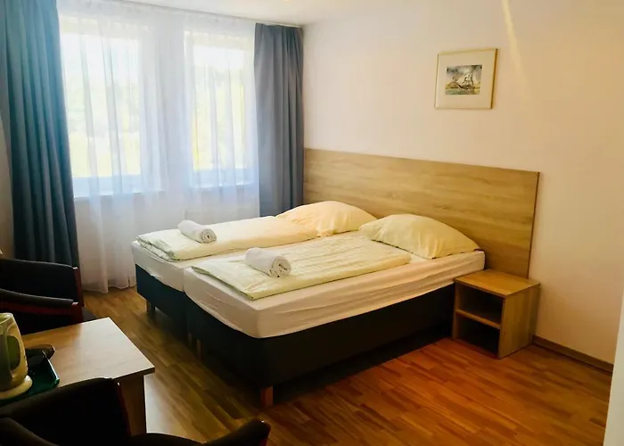 Azalia Bed and Breakfast