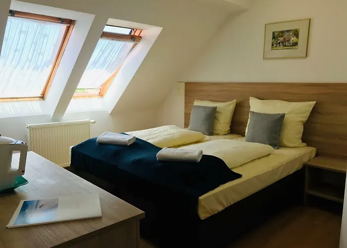 Bed and Breakfast Azalia 4*