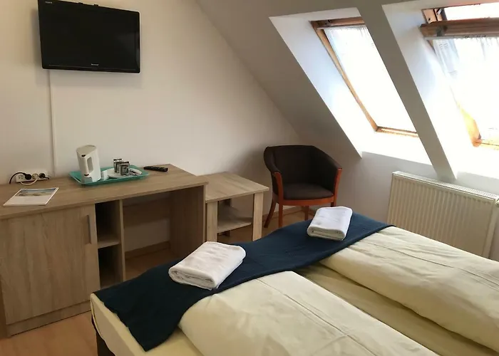 Azalia Bed and breakfast 4*