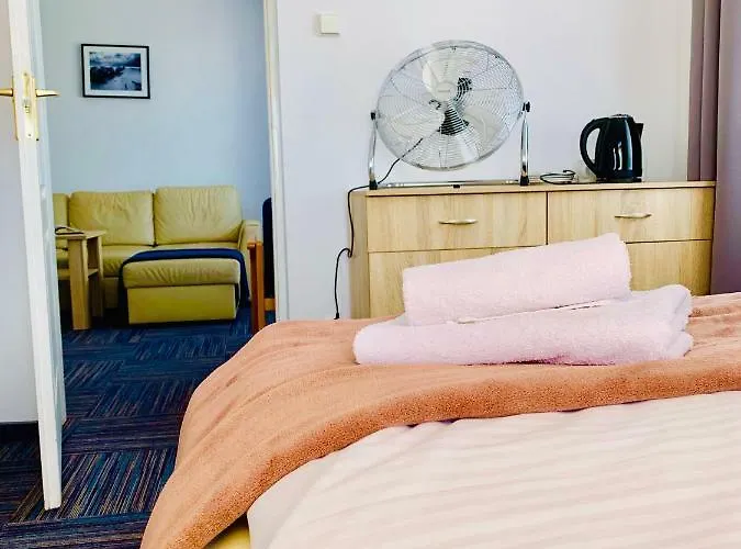 Azalia Ustronie Morskie