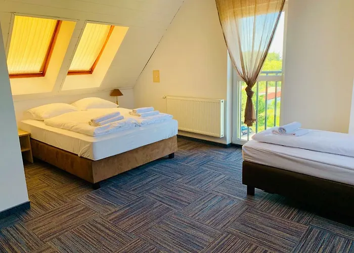 Bed and Breakfast Azalia 4*